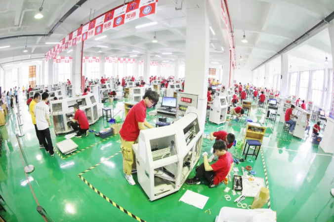 2019年全國(guó)職業(yè)院校技能大賽中職組“智聯(lián)友道杯” 通信與控制系統(tǒng)集成與維護(hù)賽項(xiàng)競(jìng)賽現(xiàn)場(chǎng)