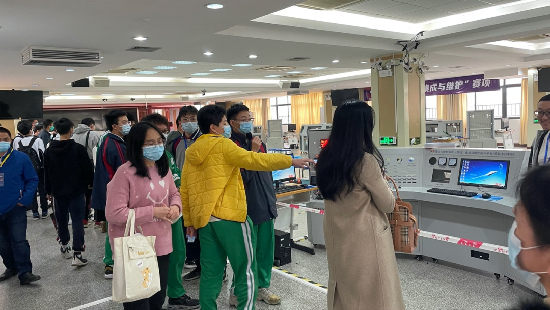 第一階段場地適應 第一階段場地適應